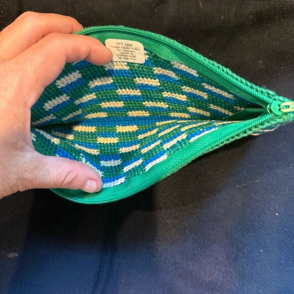 NWT Guatemalan Interweavers Woven Crochet Zip Pouch Sustainable Eco Multicolor - Picture 3 of 5